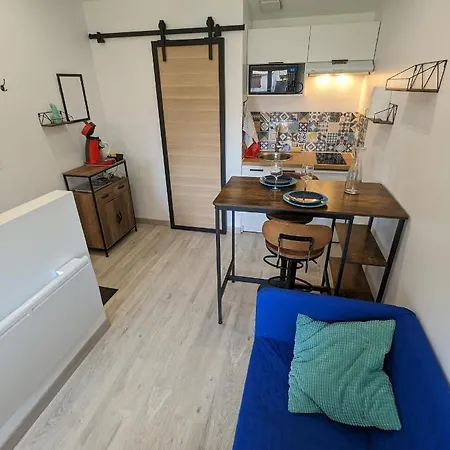 Meuble Tres Agreable Pessac