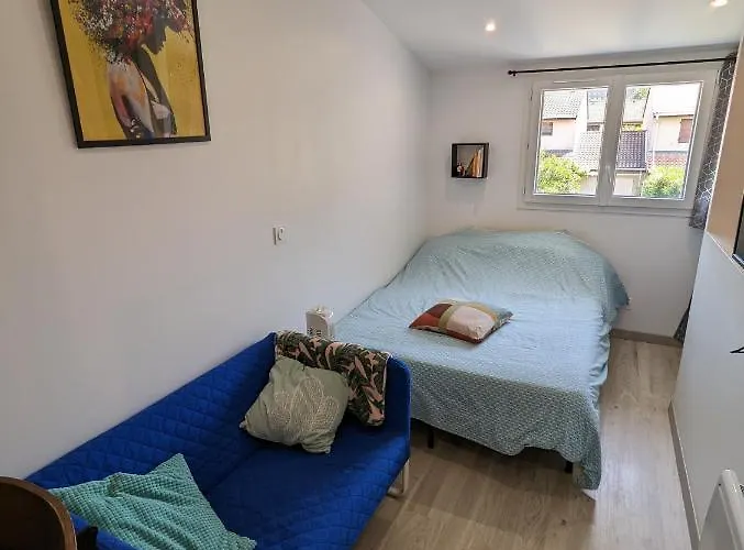 Meuble Tres Agreable